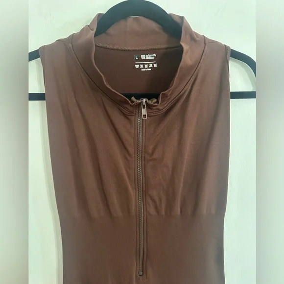 Backless Brown Jumpsuit with zipper tummy Control and Scrunch butt size L - Picture 5 of 9